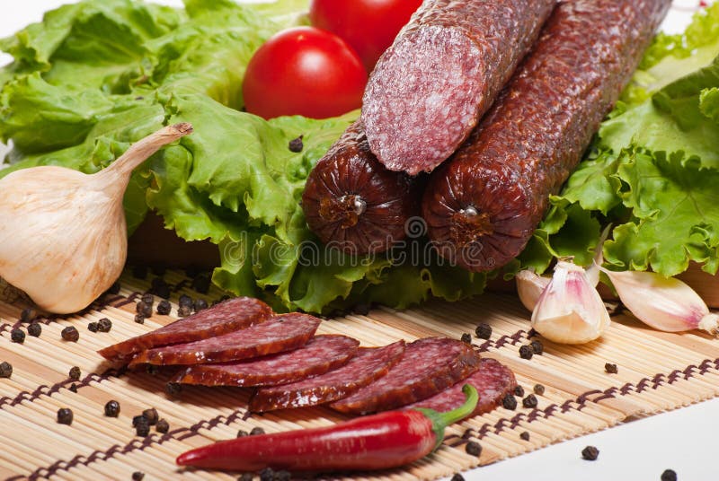 Salami with lettuce and tomatoes