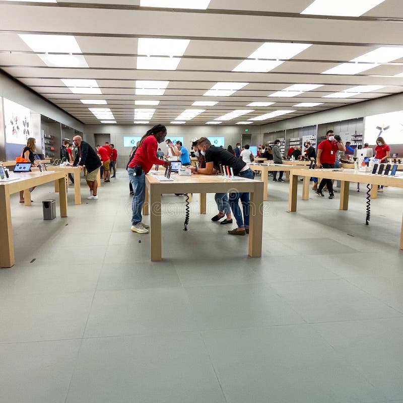 Apple Store Orlando (Florida Mall) 