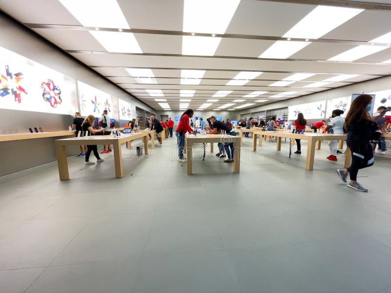 Orlando, FL USA - October 19, 2021: The interior of an Apple Store in  Orlando, Florida Stock Photo - Alamy