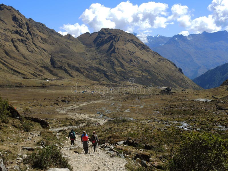 Download Salkantay Inca Trail Dans Cusco, Pérou Photo stock éditorial - Image du route, nowhere: 77154343