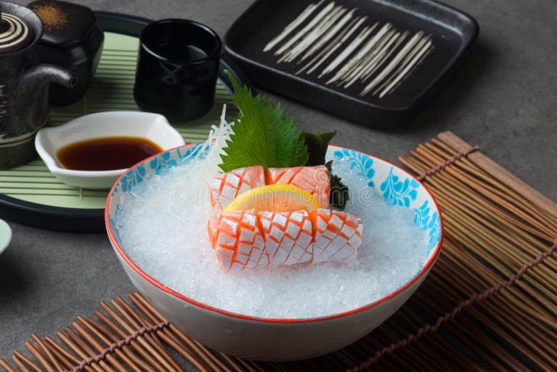 Salmon Toro, comida japonesa del sashimi del vientre de los pescados fotografía de archivo Salmon Toro, comida japonesa del sashimi del vientre de los pescados fotografía de archivo