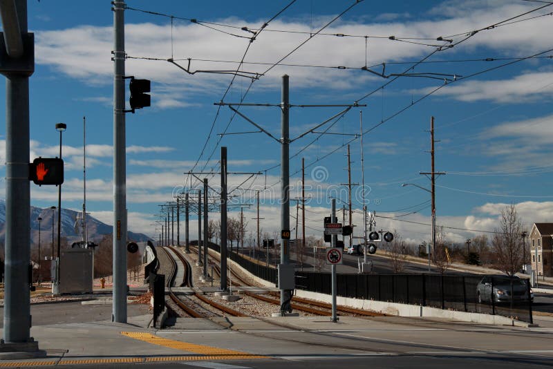 Salt Lake City: Piste leggere del treno della ferrovia fotografia stock libera da diritti Salt Lake City: Piste leggere del treno della ferrovia fotografia stock libera da diritti