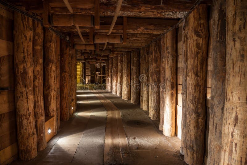Salt Wieliczka bryter fungerings fortlöpande efter th fotografering för bildbyråer Salt Wieliczka bryter fungerings fortlöpande efter th fotografering för bildbyråer
