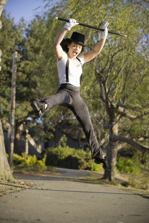 salto di jazz del danzatore dell'aria immagini stock libere da diritti salto di jazz del danzatore dell'aria immagini stock libere da diritti