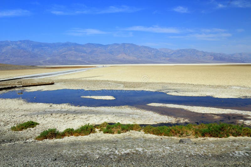 Salto gigante piatto al Parco Nazionale della Valle della Morte, Contea di Inyo, California, Stati Uniti fotografie stock libere da diritti Salto gigante piatto al Parco Nazionale della Valle della Morte, Contea di Inyo, California, Stati Uniti fotografie stock libere da diritti