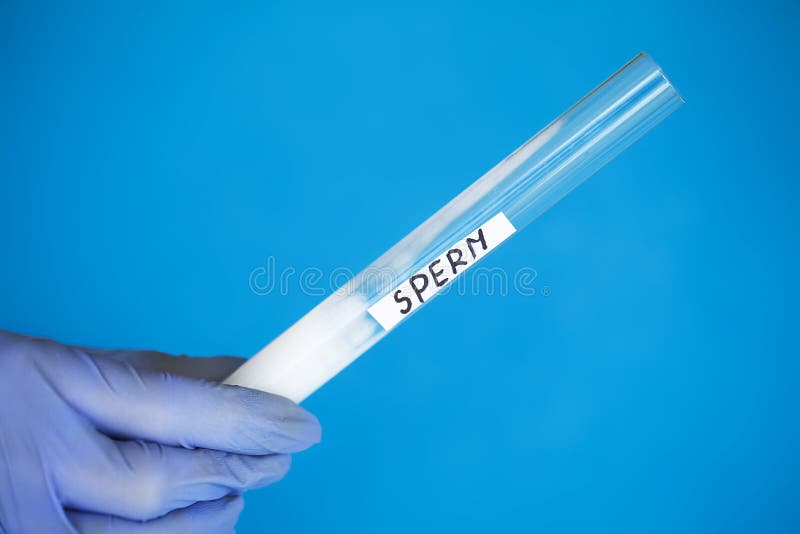 salute Sperma del campione Sperma erogatore Chiuda sul concetto della Banca Sper fotografia stock libera da diritti salute Sperma del campione Sperma erogatore Chiuda sul concetto della Banca Sper fotografia stock libera da diritti