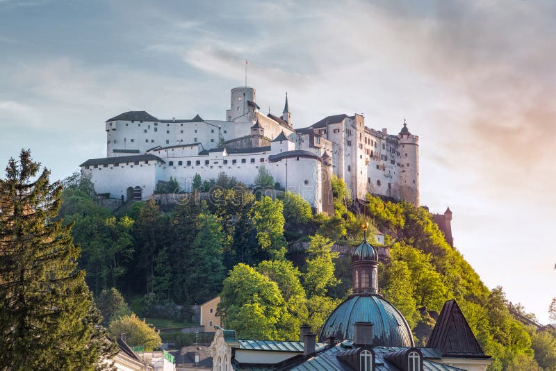 Salzburg Stadt z Hohensalzburg kasztelem, Salzburg, Austria obrazy royalty free Salzburg Stadt z Hohensalzburg kasztelem, Salzburg, Austria obrazy royalty free
