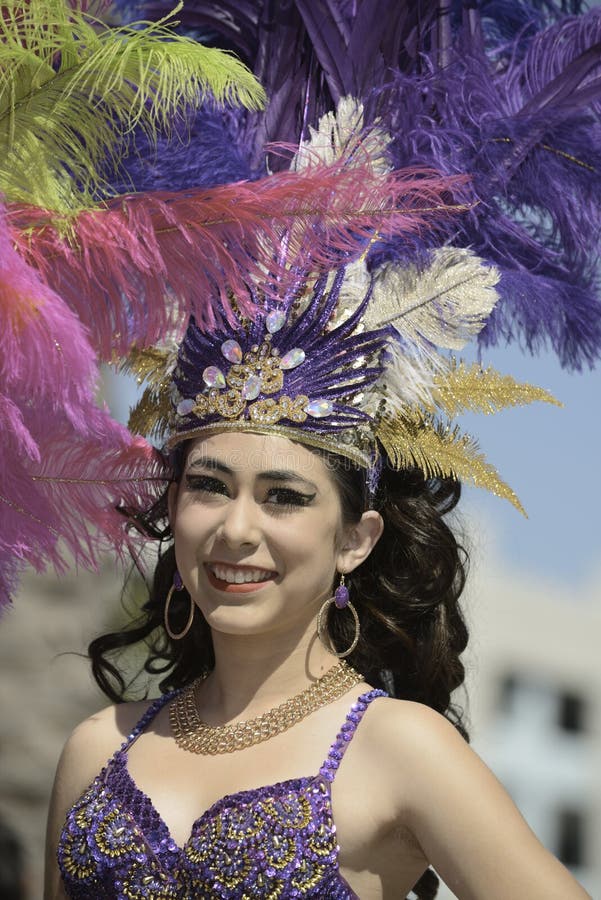 Samba Dancer editorial stock photo. Image of costume, festival - 5893703