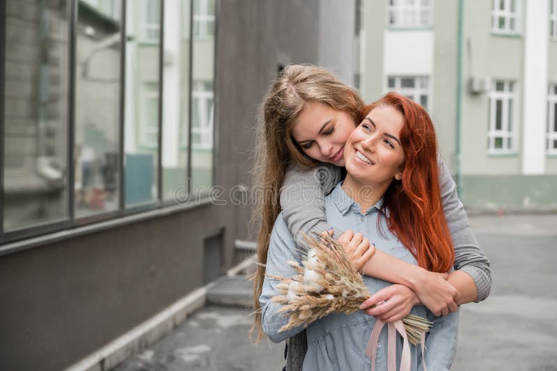 College Lesbian Babes