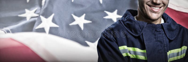 Samengesteld beeld van glimlachende brandbestrijder