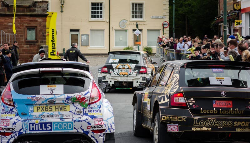 Samla bilar i Brampton, Cumbria royaltyfria foton Samla bilar i Brampton, Cumbria royaltyfria foton