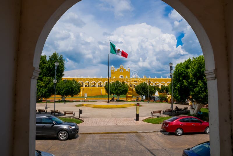 San Antonio van het Klooster van Padua in Izamal royalty-vrije stock foto's San Antonio van het Klooster van Padua in Izamal royalty-vrije stock foto's