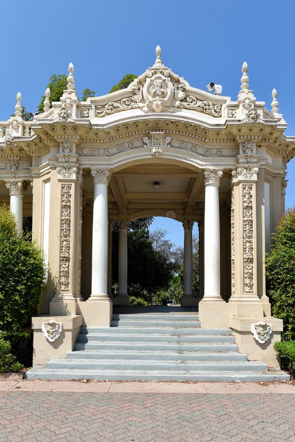 Balboa Park Portraits  Family Photos at Spreckels Organ Pavilion