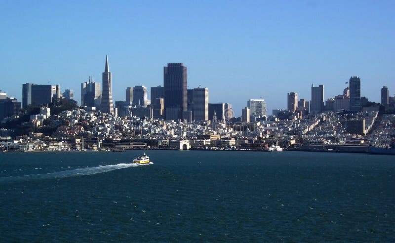 Download San Francisco Bay Linia Horyzontu Obraz Stock - Obraz złożonej z turystyka, california: 32573