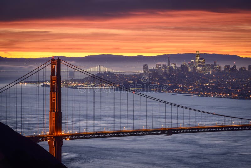 San Francisco City bei Sonnenaufgang