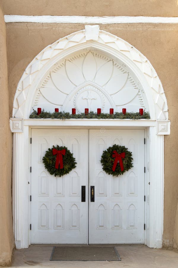 San Francisco de Asis Mission Church Entrance, Taos, Nouveau Mexique images libres de droits San Francisco de Asis Mission Church Entrance, Taos, Nouveau Mexique images libres de droits