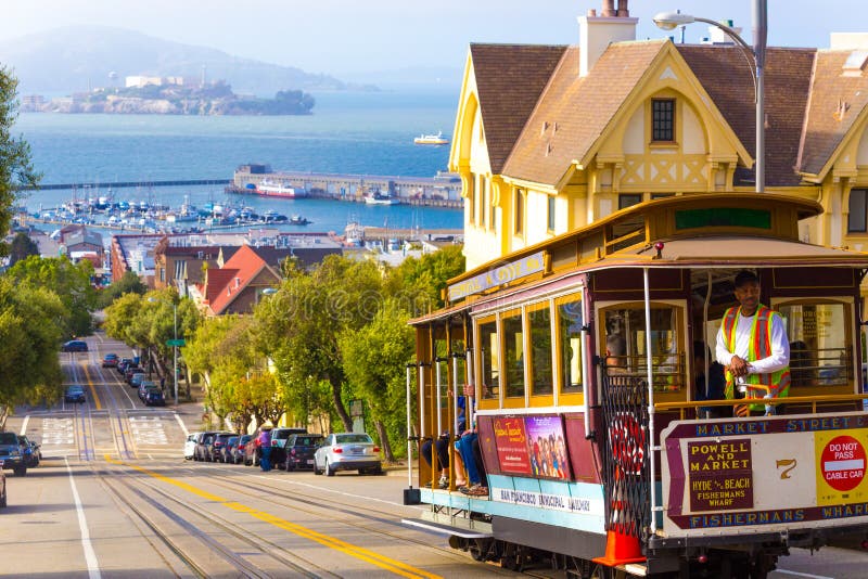San Fransisco zatoki Alcatraz wagonu kolei linowej Hyde St wzgórze zdjęcie stock San Fransisco zatoki Alcatraz wagonu kolei linowej Hyde St wzgórze zdjęcie stock