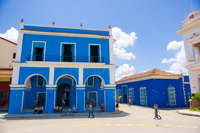 SANCTI SPIRITUS, CUBA - SEPTEMBER 5, 2015: Latijns stock afbeeldingen SANCTI SPIRITUS, CUBA - SEPTEMBER 5, 2015: Latijns stock afbeeldingen