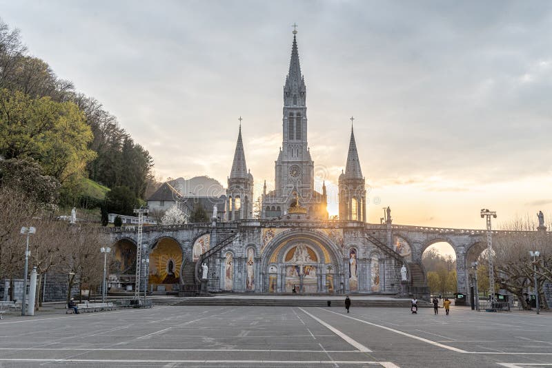 Sanctuary of Our Lady of Lourdes, France Editorial Stock Photo - Image ...