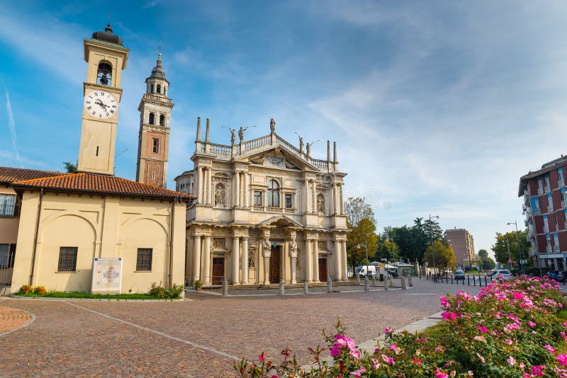 Saronno, Italy: Statues of Sanctuary Stock Image - Image of historic ...