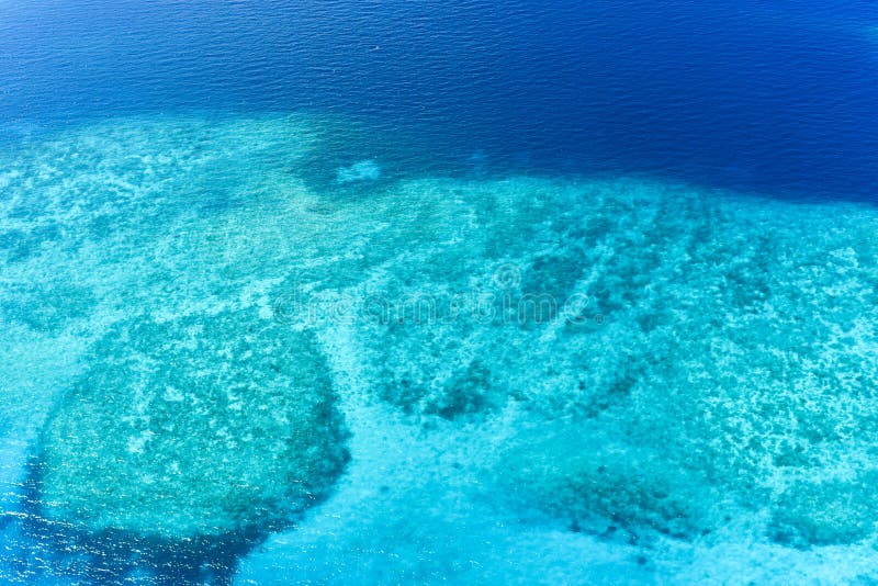 Sand bank in Shaviyani Atoll uninhabited island