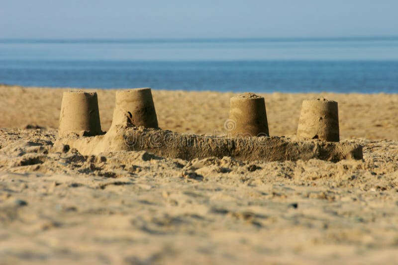 Sandschloß auf einem Strand. stockfotos Sandschloß auf einem Strand. stockfotos