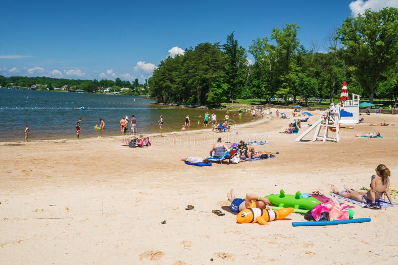 Sandy Beach em um parque de comunidade imagem de stock Sandy Beach em um parque de comunidade imagem de stock