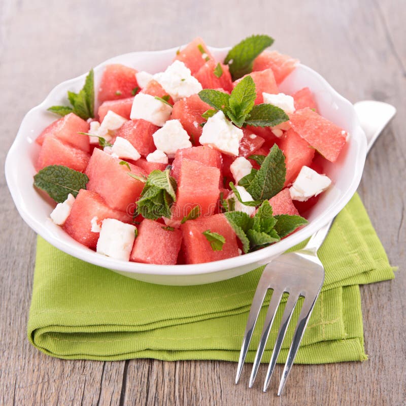 Sandía y queso Feta imagen de archivo. Imagen de ensalada 41927537