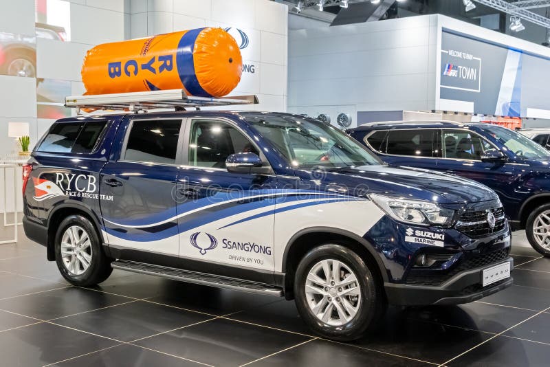 Sangyong musso car vid motorshow i BBryssel autosalon. Belgium Januari 18. 2019 arkivbilder