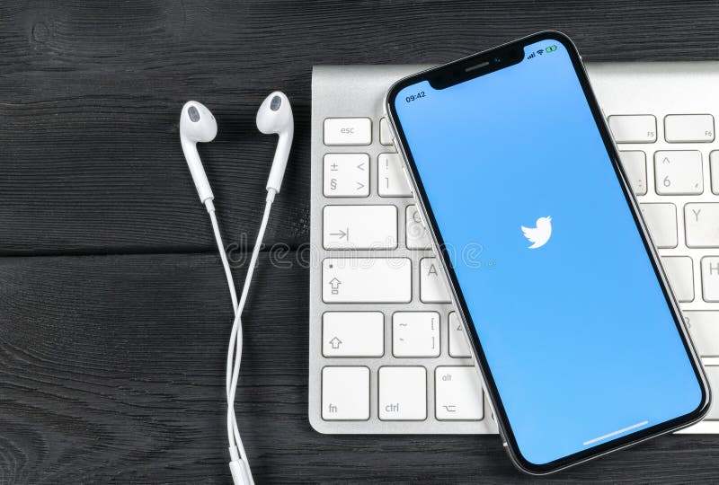 Twitter Application Icon on Apple IPhone X Smartphone Screen Close-up