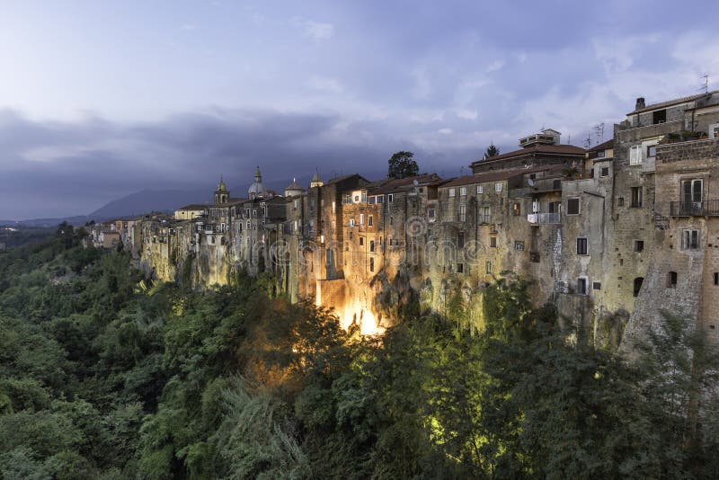 Sant`Agata de Goti is a village and former Catholic bishopric in the Province of Benevento in the Italian region Campania, located about 35Â km northeast of Naples and about 25Â km west of Benevento. Sant`Agata de Goti is a village and former Catholic bishopric in the Province of Benevento in the Italian region Campania, located about 35Â km northeast of Naples and about 25Â km west of Benevento.