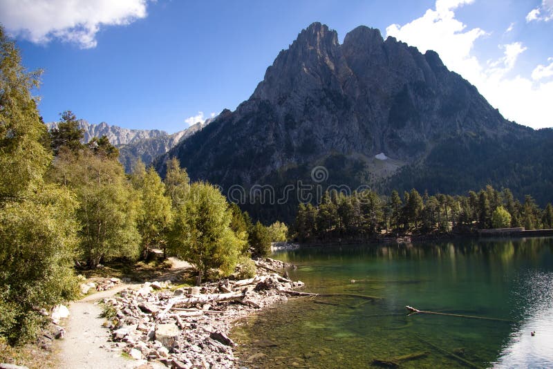 Sant Maurici lake