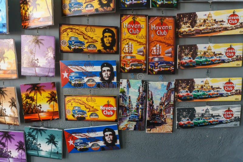 Santa Clara, Kuba, am 5. Januar 2017: Andenken vom lokalen Shop in Santa Clara, Kuba stockfotos Santa Clara, Kuba, am 5. Januar 2017: Andenken vom lokalen Shop in Santa Clara, Kuba stockfotos