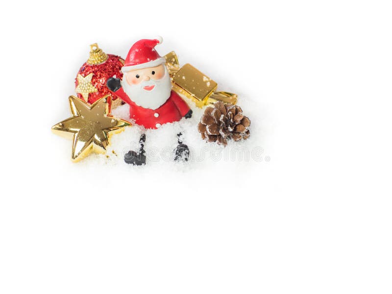 Santa Claus docka och röda bollar, guld- garneringjul i th royaltyfri foto Santa Claus docka och röda bollar, guld- garneringjul i th royaltyfri foto
