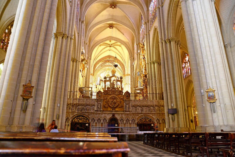 Toledo - Mudejar Motyw Na Bramie Od Synagoga Santa Maria Losu Angeles ...