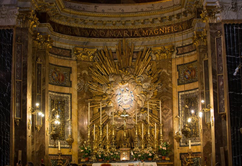 Santa Maria della Vittoria/nuestra señora de la victoria es una iglesia nominal católica dedicada a la Virgen María en Roma