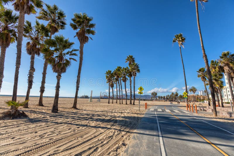Santa Monica-fietsweg op strandstrand