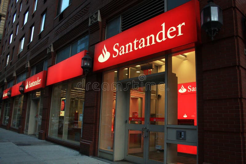 Santander Bank New York City Editorial Stock Image - Image of closed, front: 63033304