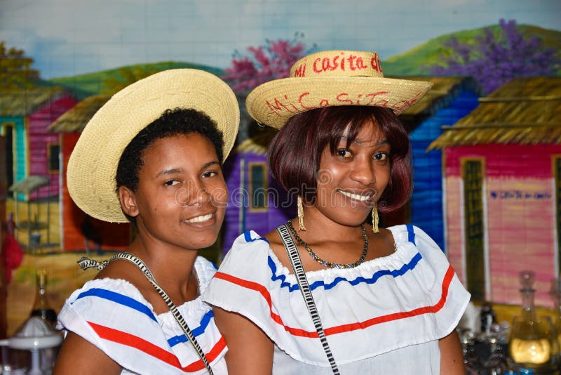 Come Sono Le Donne Di Santo Domingo 2,202 Santo Domingo Street Stock Photos - Free & Royalty-Free Stock