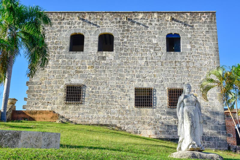 Santo Domingo, Dominican Republic. Statue of Maria De Toledo in Alcazar de Colon (Diego Columbus House). royalty free stock images Santo Domingo, Dominican Republic. Statue of Maria De Toledo in Alcazar de Colon (Diego Columbus House). royalty free stock images