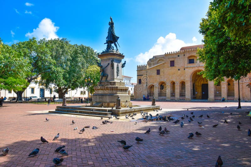 Santo Domingo, Dominican Republic. Famous Christopher Columbus statue and Cathedral in Columbus Park, Colonial Zone. Santo Domingo, Dominican Republic. Famous Christopher Columbus statue and Cathedral in Columbus Park, Colonial Zone.