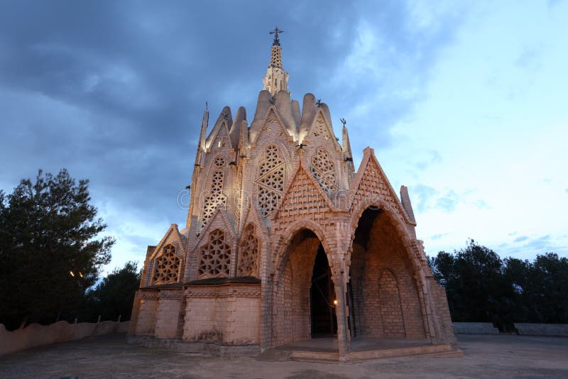 Santuario De Montserrat En Montferri, Tarragona, Cataluña Foto de archivo Imagen de estilo