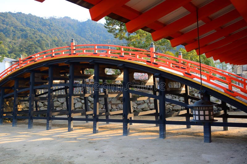 Santuario di Itsukushima, Miyajima, Giappone immagini stock Santuario di Itsukushima, Miyajima, Giappone immagini stock