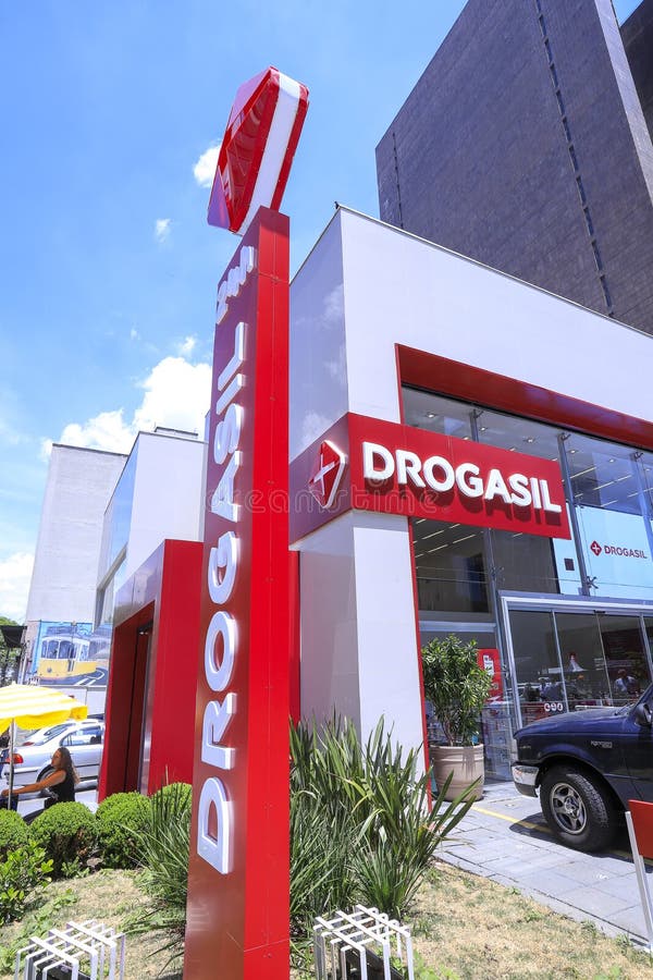 Facade of Drogasil Drugstore Editorial Image - Image of branch