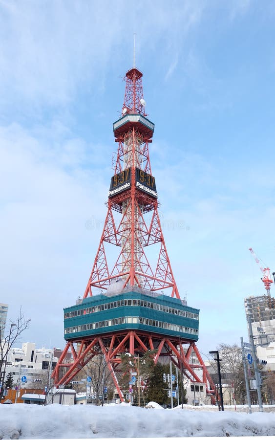 Sapporo Japan - januari 20, 2017: Sikt av det Sapporo TVtornet royaltyfri foto Sapporo Japan - januari 20, 2017: Sikt av det Sapporo TVtornet royaltyfri foto