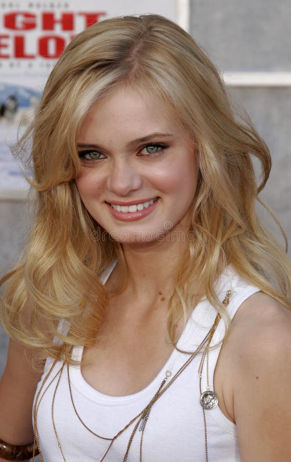 Sara Paxton editorial photo. Image of carpet, actress - 77946711
