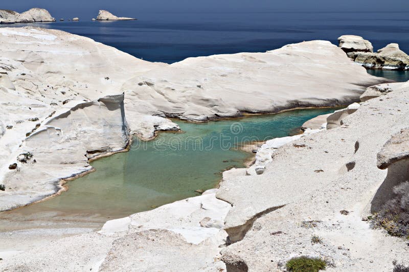 Sarakiniko strand på Milosön arkivbilder Sarakiniko strand på Milosön arkivbilder