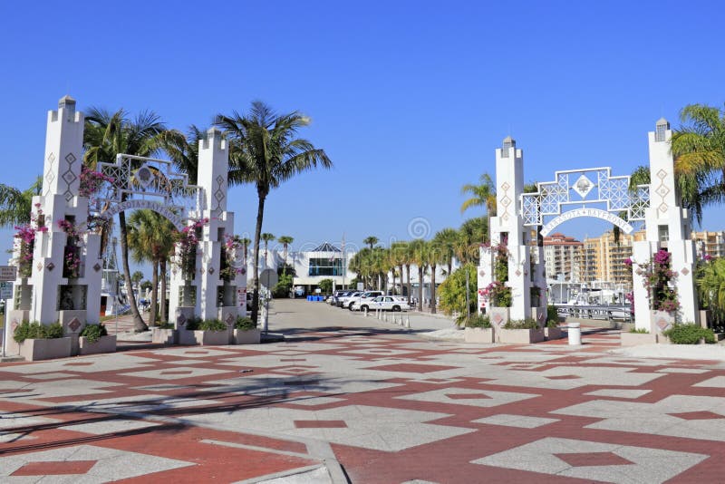 Sarasota Bayfront Entrances