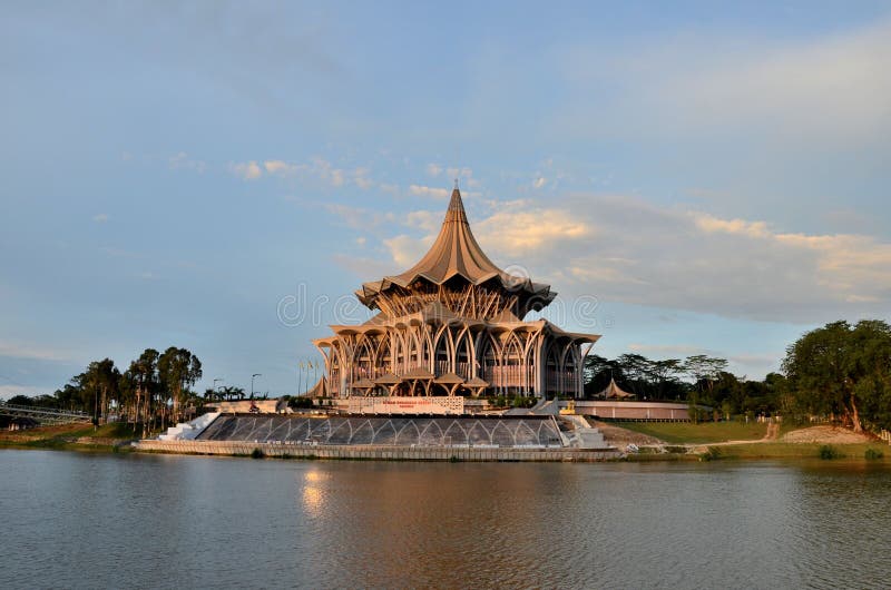 Sarawak stanu prawodawczy parlamentarny zgromadzenie buduje Kuching Malezja zdjęcia royalty free Sarawak stanu prawodawczy parlamentarny zgromadzenie buduje Kuching Malezja zdjęcia royalty free