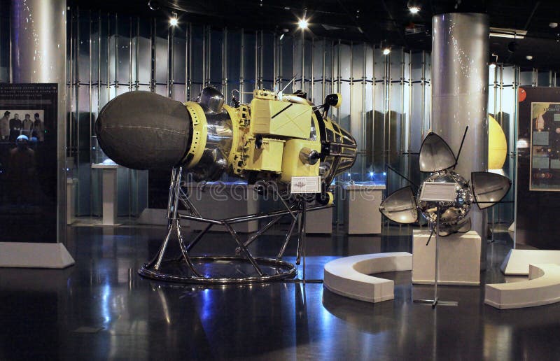Satelita w Astronautycznym muzeum zdjęcie royalty free Satelita w Astronautycznym muzeum zdjęcie royalty free